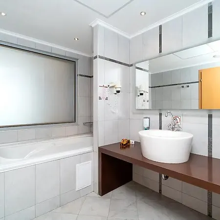 Sandy Bay 4* Elenite