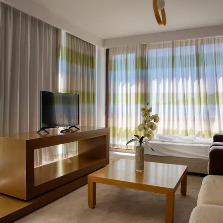 Hotel Sandy Bay