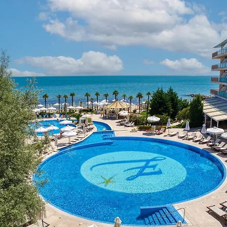 Hotel Sandy Bay 4*