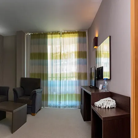 Sandy Bay Hotel