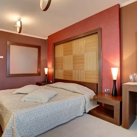 Sandy Bay 4* Elenite