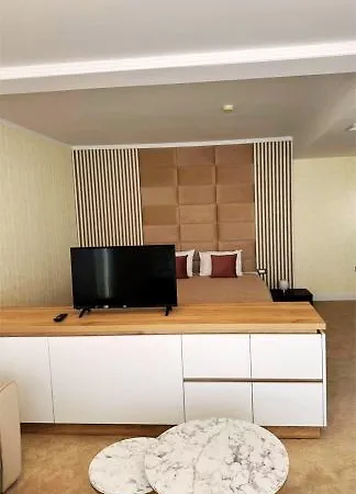 Sandy Bay Hotel 4*