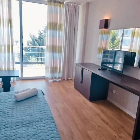 Hotel Sandy Bay