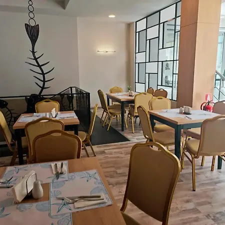 Sandy Bay Hotel Elenite