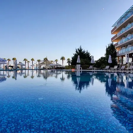 Sandy Bay 4*