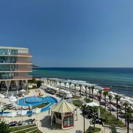 Sandy Bay 4*