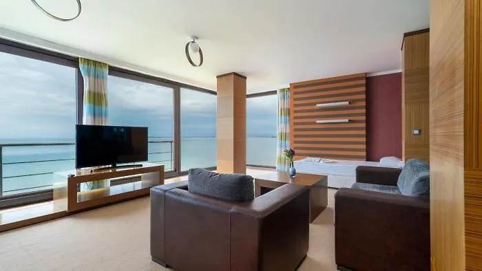 Sandy Bay Елените