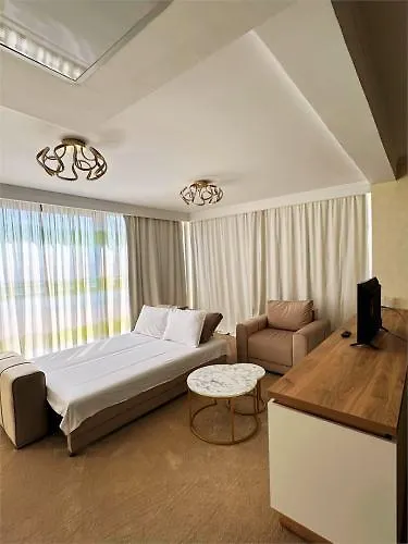 Отель Sandy Bay Елените